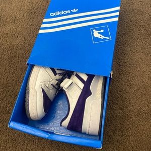 Donovan Mitchell x Forum Low
'Collegiate Purple'